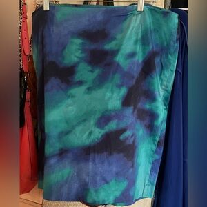 Straight skirt knee length